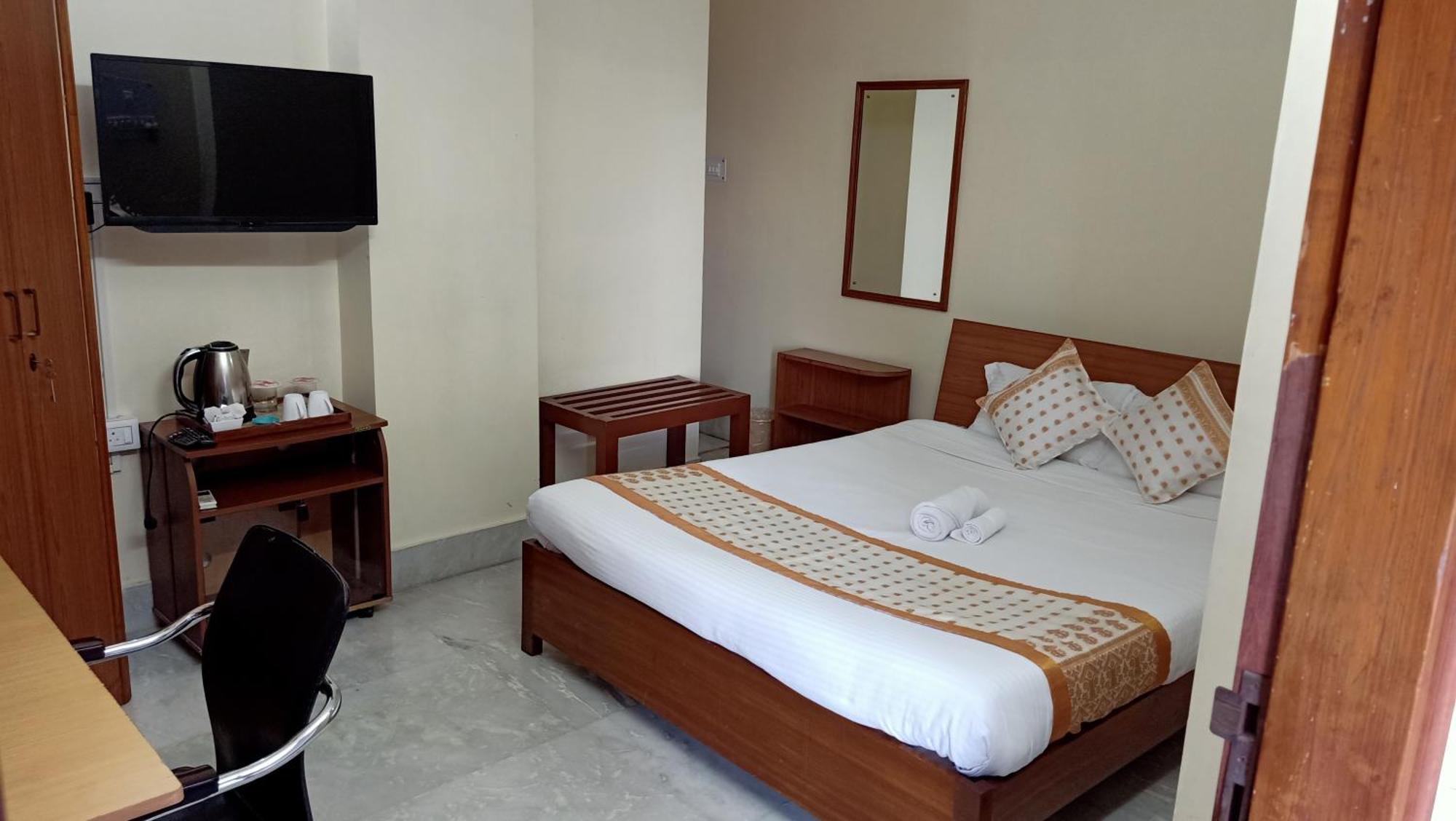 River Breeze Home A Comfort Stay Guwahati Exterior foto