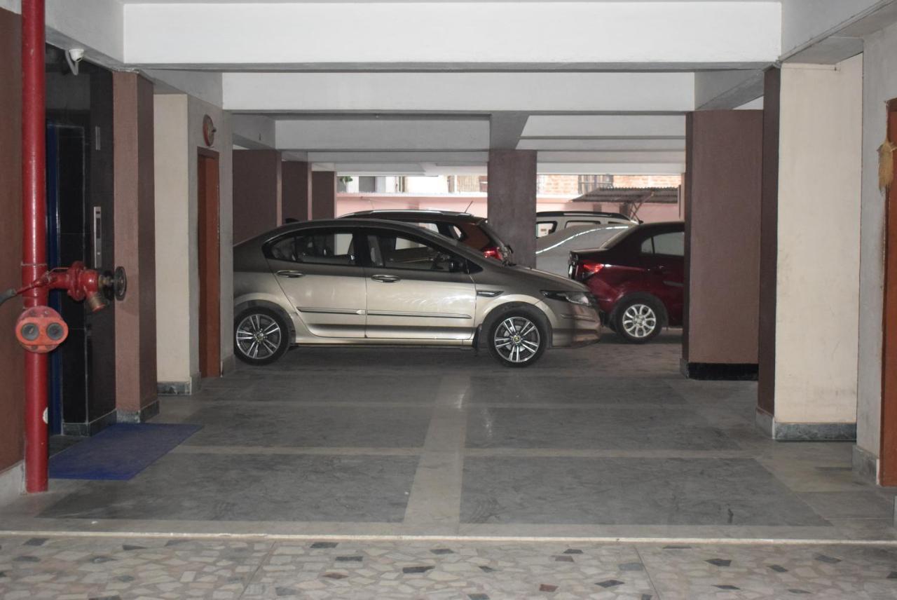 River Breeze Home A Comfort Stay Guwahati Exterior foto